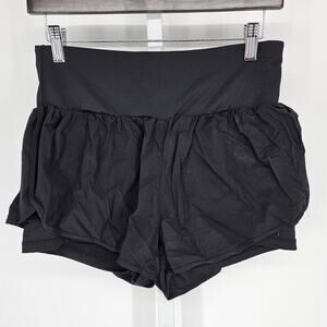 Cadmus women Size L 2 in 1 workout shorts Yoga Running athletic Black